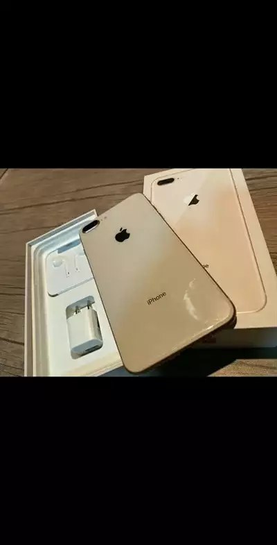  صورة 3 ايفون 8 plus إماراتي