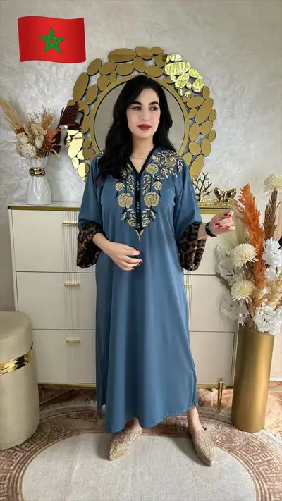  صورة 3 قفطان أنيق ومصمم بفصالة مخزانية مثالية