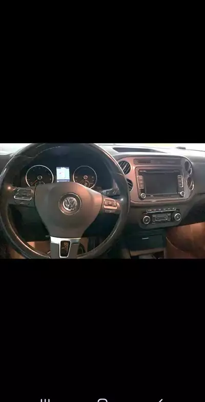  صورة 5 Volkswagen Tiguan 2012