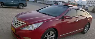  صورة 4 2011 Hyundai Sonata