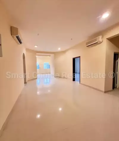  صورة 1 شقة واسعة للإيجار في الحيل الجنوبية Apartment for rent in Al Hail South