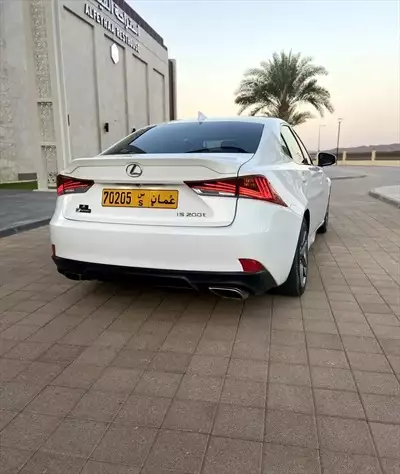  صورة 12 لكزس Is200 F Sport