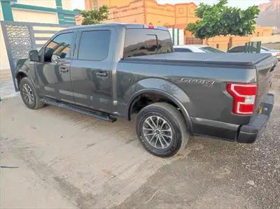  صورة 7 فورد F150 مديل 2018 6 سلندر 2700 سي سي