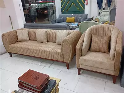  صورة 1 i am selling sofa set