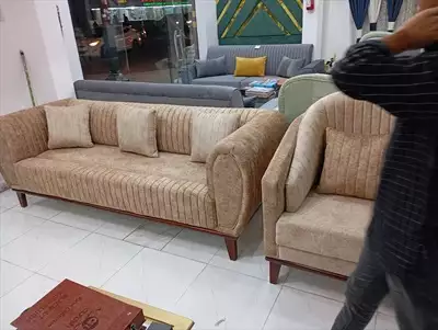  صورة 2 i am selling sofa set