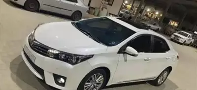  صورة 2 تويوتا كورولا2015 محرك اقتصادي جدا 1600cc جير اوت