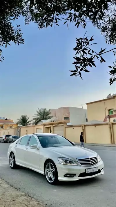  صورة 1 سيارة مرسيدس C350