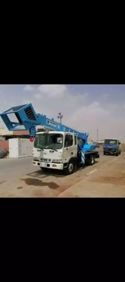  صورة 1 boom truck for rent سطحات ونش للإيجار