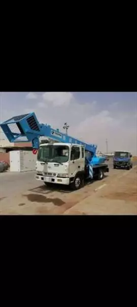 صورة - boom truck for rent سطحات ونش للإيجار