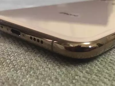  صورة 6 ايفون xs max نظيف