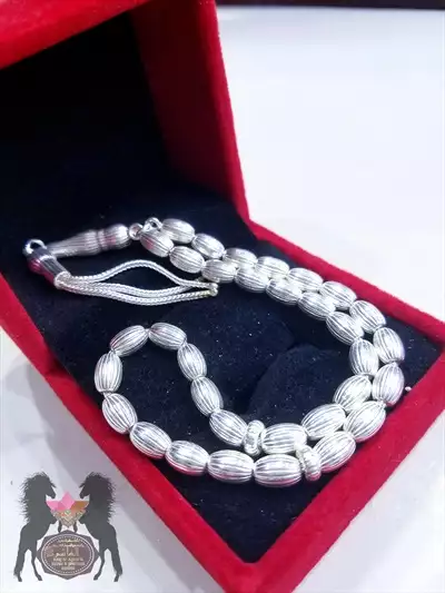  صورة 2 عرض مجموعه من سبح مسابح فضة عيار 925 Displaying a collection of 925 silver rosaries