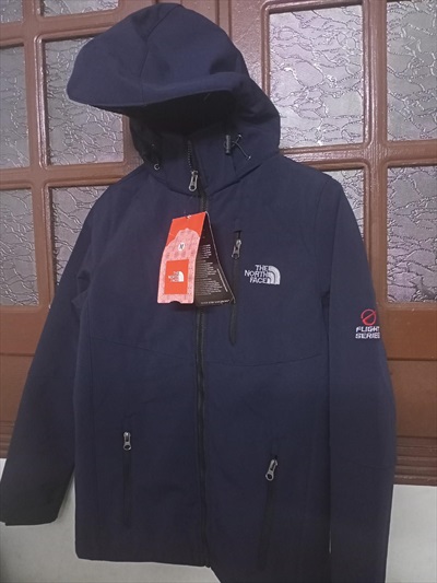  صورة 4 جاكيت براند the north face جديد جاى من بره