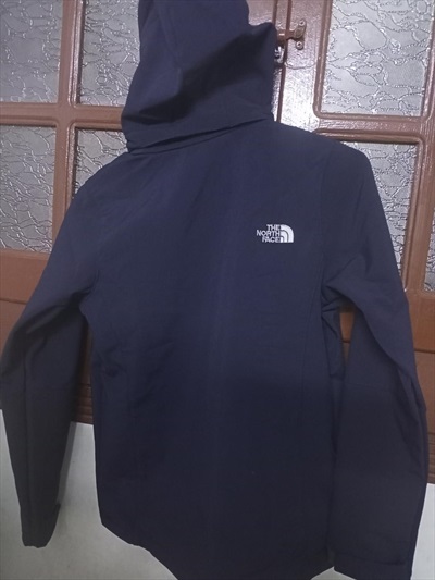  صورة 3 جاكيت براند the north face جديد جاى من بره