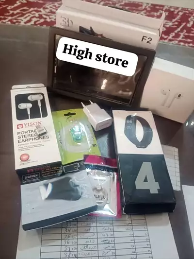  صورة 8 عروض وهدايا مع High store ️ Iphone 14 pro ma