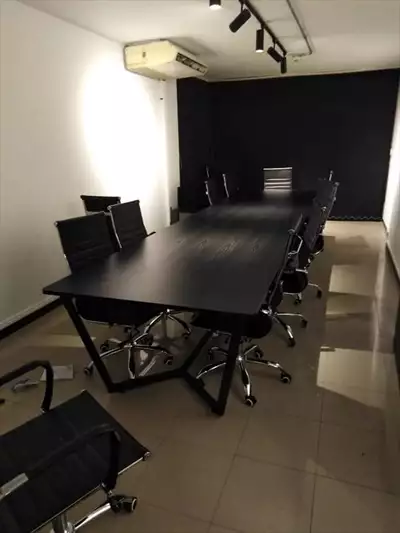  صورة 1 ترابيزة اجتماعات خشب Mdf اسباني meeting table