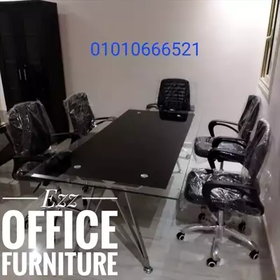  صورة 1 ترابيزه اجتماعات زجاج سيكوريت ضد الكسر من تسليمات Ezz office furniture للاثاث المكتبي