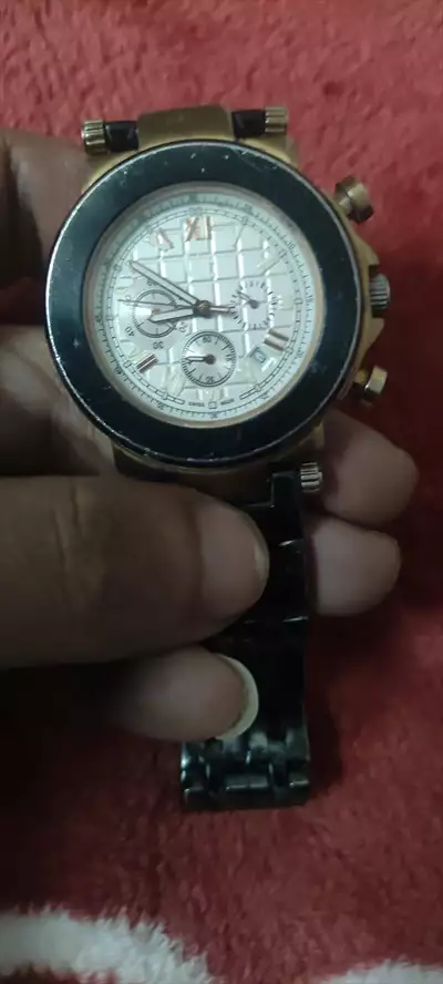  صورة 1 gc Guess sapphire crystal