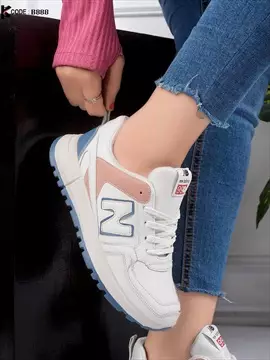 صورة - كوتشي New Balance حريمي