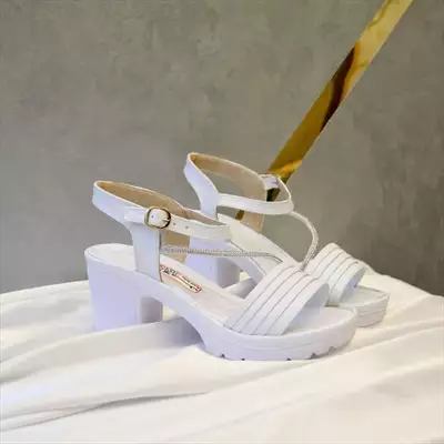  صورة 4 صندل ترندي موووت بكعب 5 سم مريح وعملي جدا ️ Size 37to41 قالب مظبوط Price 400 عموله 50 Code ch8514