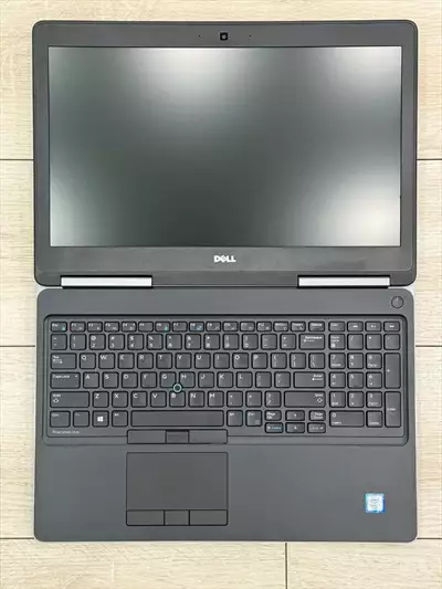  صورة 7 Dell Precision 7520