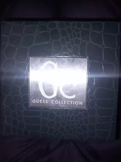  صورة 1 ساعه Guess