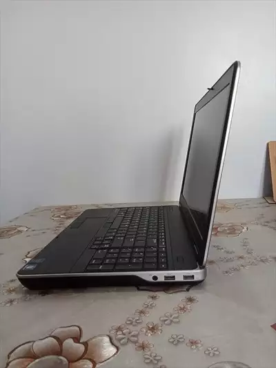  صورة 5 لابتوب Dell Latitude 6500 إعلان 77756