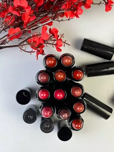  صورة 4 MATTE LIPSTICK PENCIL من ماركة MORPHE